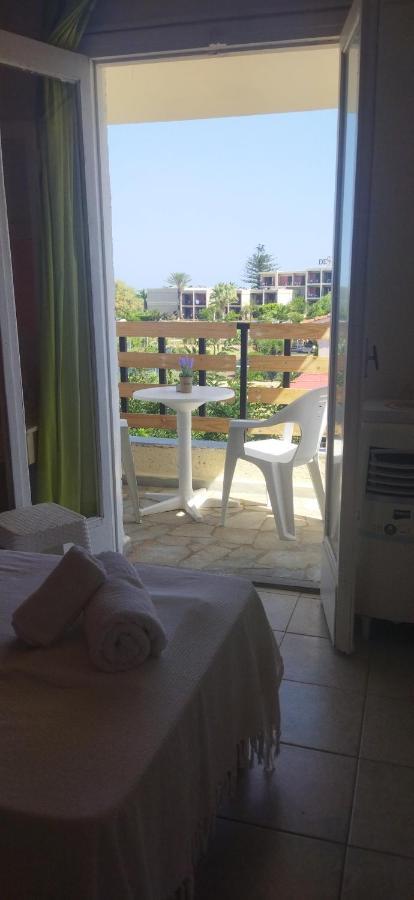 Cleo Rooms 250M From The Beach Malia  Exterior photo