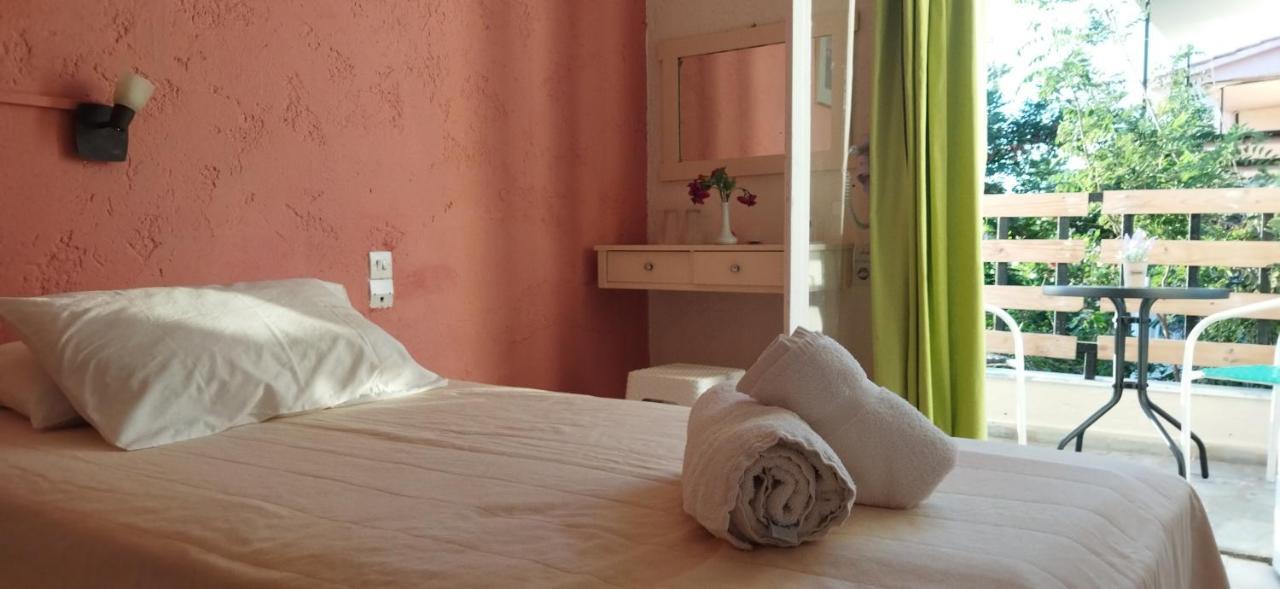 Cleo Rooms 250M From The Beach Malia  Exterior photo